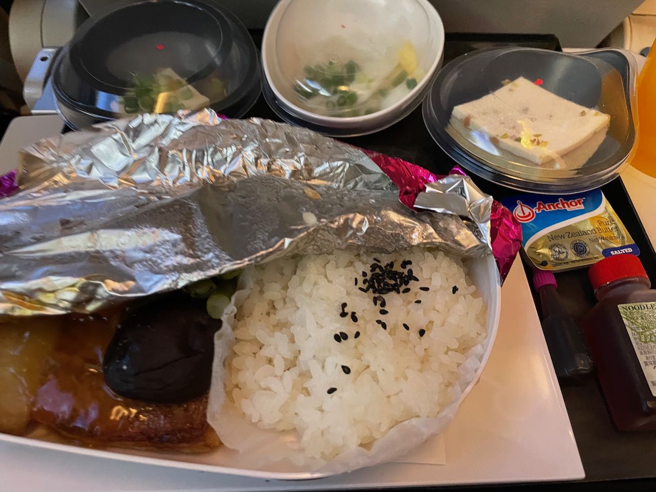 最初の機内食